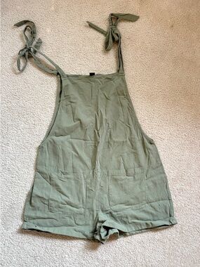 SHEIN Olive Green Casual Romper